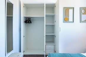 Olympus Stylish 2-BR Apt in Larnaca