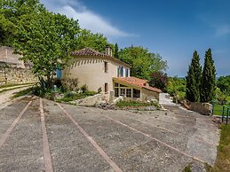 Lacoume Saint Jacques