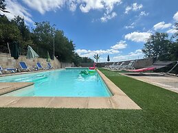 Lacoume Saint Jacques