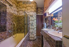 Lacoume Saint Jacques