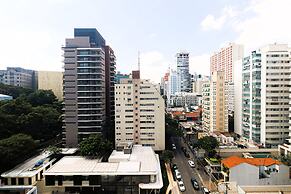 Duplex com piscina e academia