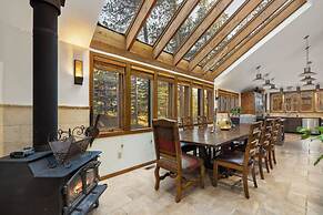 82 Lenawee Lane