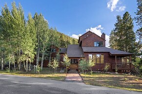 82 Lenawee Lane