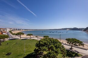 Cais in S o Martinho do Porto