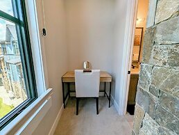 Alcove 76