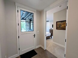Alcove 76