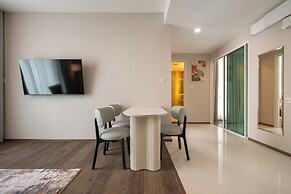 The Rich Grand Residence Sukhumvit
