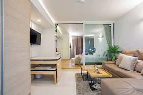Beachside Chic Coastal Hideaway
