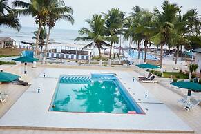 LLOYDS BEACH RESORT and SPA