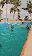 LLOYDS BEACH RESORT and SPA
