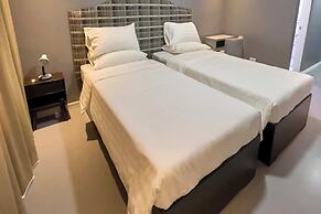 B Hotels Angeles City