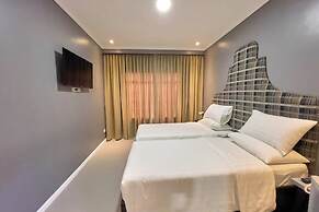 B Hotels Angeles City
