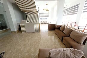 B Hotels Angeles City