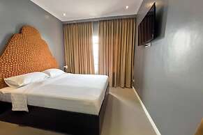 B Hotels Angeles City