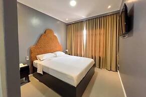 B Hotels Angeles City