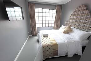 B Hotels Angeles City