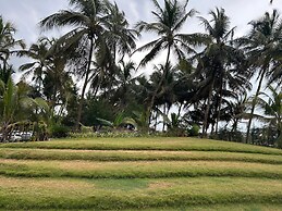 Cheshire Village - Beach Resort