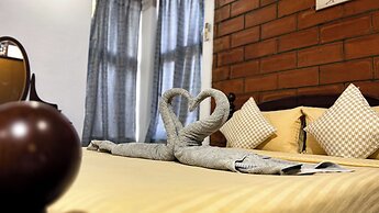 Cheshire Village - Beach Resort