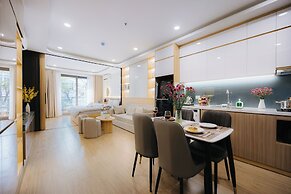 Wisteria Luxury Apartment