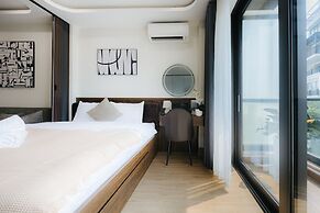 Wisteria Luxury Apartment