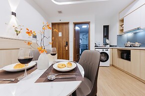 Wisteria Luxury Apartment