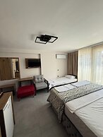 D Premium Hotel