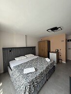 D Premium Hotel