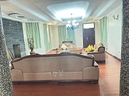 Lux Suites Lakeview Mansion Nakuru