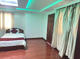 Lux Suites Lakeview Mansion Nakuru