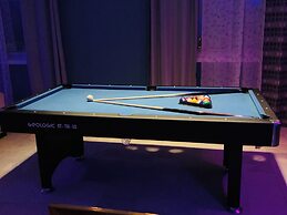 The Penthouse Essentials