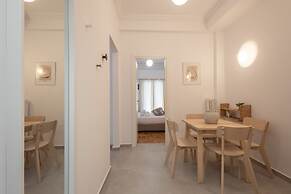 Veikou 90 Meno in Athens