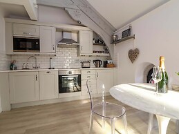 1 Chapel Place