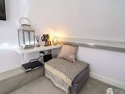1 Chapel Place