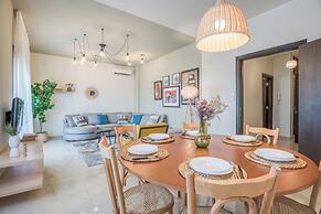 Vinyl 3-Bedroom Apartment in Zouk Mikael