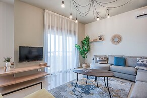 Vinyl 3-Bedroom Apartment in Zouk Mikael