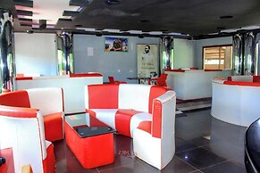 Lee Njiru Resort