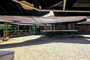 Lee Njiru Resort