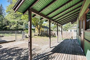 2 Mi to Downtown Spokane: Nurse-ready Rental