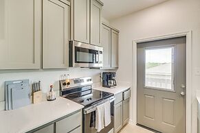 2 Mi to Dtwn Dining! Pet-friendly Temple Townhome