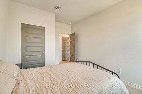 2 Mi to Dtwn Dining! Pet-friendly Temple Townhome