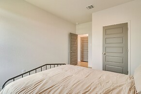 2 Mi to Dtwn Dining! Pet-friendly Temple Townhome