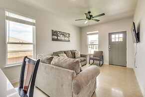 2 Mi to Dtwn Dining! Pet-friendly Temple Townhome