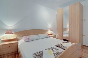 Seabreeze Apartments With Jacuzzi