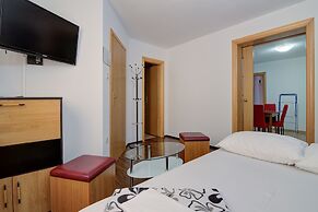 Seabreeze Apartments With Jacuzzi