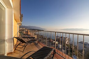 Seabreeze Apartments With Jacuzzi
