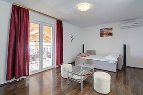 Seabreeze Apartments With Jacuzzi