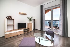 Seabreeze Apartments With Jacuzzi