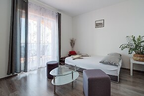 Seabreeze Apartments With Jacuzzi