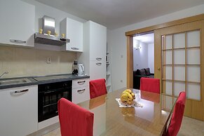 Seabreeze Apartments With Jacuzzi