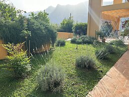 Villa Risan Apartments